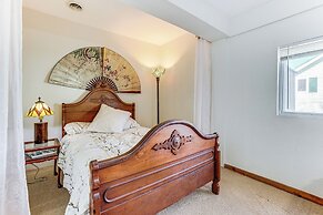 Boat Dock & Lake Access: Farwell Home w/ Balcony!