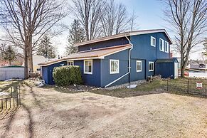 Boat Dock & Lake Access: Farwell Home w/ Balcony!