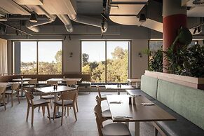 Courtyard By Marriott Perth, Murdoch