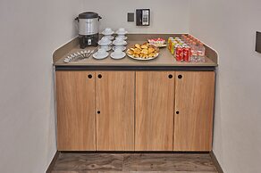 City Express By Marriott Cancun Aeropuerto