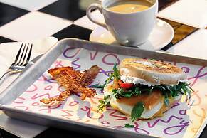 Moxy Miami Wynwood