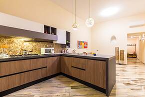 Design Flat in the City Center by Wonderful Italy