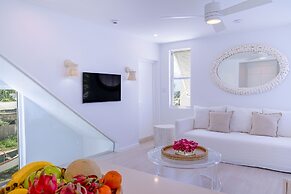 Palm Grove Villas & Hotel