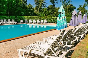 Residence with pool in Guardistallo