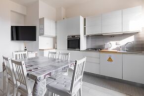 Charming Mazzini Apartment by Wonderful Italy