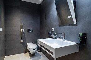 limehome Sevilla Ronda de Capuchinos