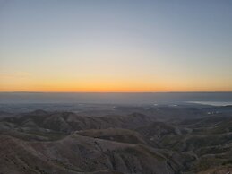 Luxury 1 BR Apartment Near the Dead Sea