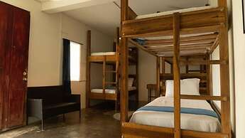 La Veranda Hotel & Restaurant