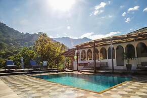 La Veranda Hotel & Restaurant