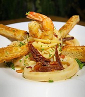 La Veranda Hotel & Restaurant