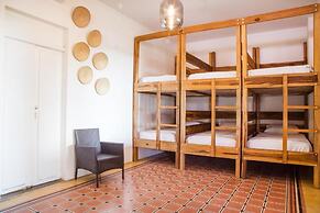 La Veranda Hotel & Restaurant