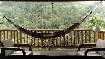 La Veranda Hotel & Restaurant