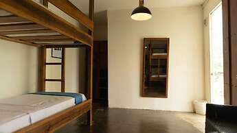 La Veranda Hotel & Restaurant