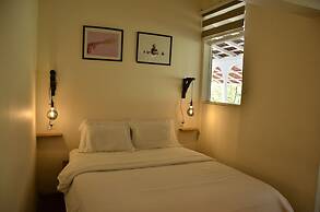 La Veranda Hotel & Restaurant