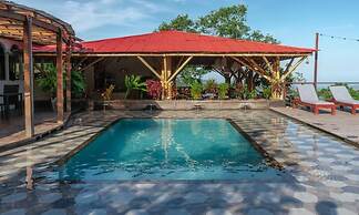 La Veranda Hotel & Restaurant