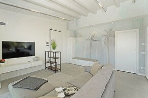 Villa Ester by Wonderful Italy