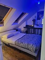 Super Large Apartment in London for Larger Groups
