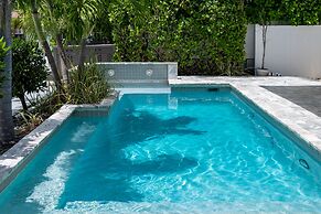 Casa Flamingo Intracoastal Heated Pool
