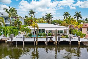 Casa Flamingo Intracoastal Heated Pool