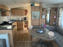 Seaside Haven Retreat in Clacton-on-sea