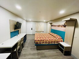 New Star Inn. El Monte, CA - Los Angeles