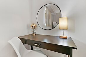 Cozy 1BR Apartment in Arlington Heights