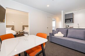 Aurora City Suites Motel