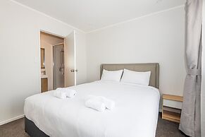 Aurora City Suites Motel