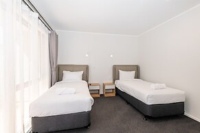 Aurora City Suites Motel