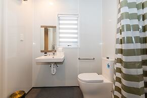 Aurora City Suites Motel