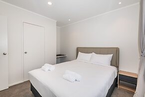 Aurora City Suites Motel