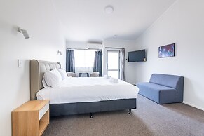 Aurora City Suites Motel