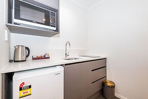 Aurora City Suites Motel