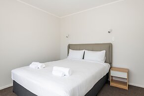 Aurora City Suites Motel