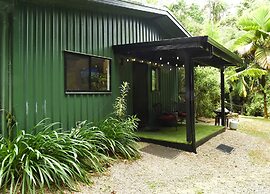 Misty Mountains Rainforest Retreat