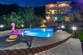 Villa Marco Polo With Swimming Pool