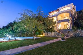 Villa Marco Polo With Swimming Pool