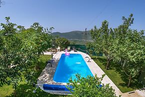 Villa Marco Polo With Swimming Pool