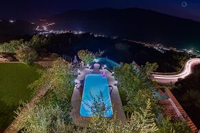 Villa Marco Polo With Swimming Pool