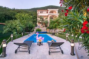 Villa Marco Polo With Swimming Pool