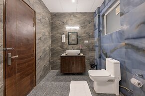 Stone Wood Mountain Resort