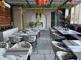 Hotel Mahadev Rishikesh