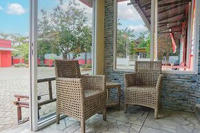 OYO Life 93342 Yasmine Guesthouse Syariah