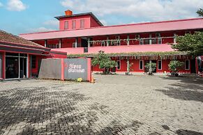 OYO Life 93342 Yasmine Guesthouse Syariah