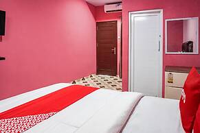 OYO Life 93342 Yasmine Guesthouse Syariah