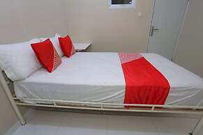 OYO 93356 Pondok Cirendeu