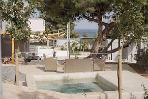 Cavos Boutique Homes