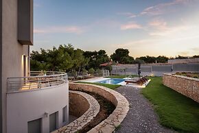 Cavos Boutique Homes