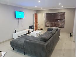 Semeni Asante Apartment