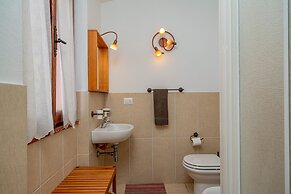 Villa Vì con piscina by Wonderful Italy